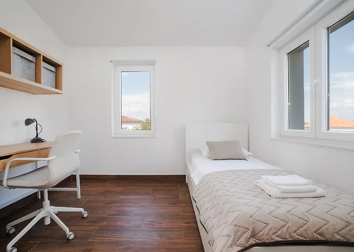 Mirta Hébergement de vacances *